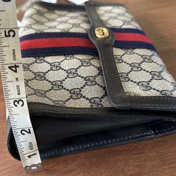 Vintage Gucci Clutch - Picture 12 of 13